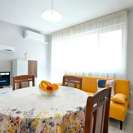 Modern Escape Апартаменты *