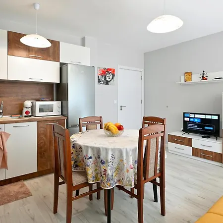 Modern Escape * Várna