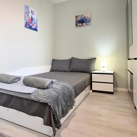 Modern Escape דירה וארנה
