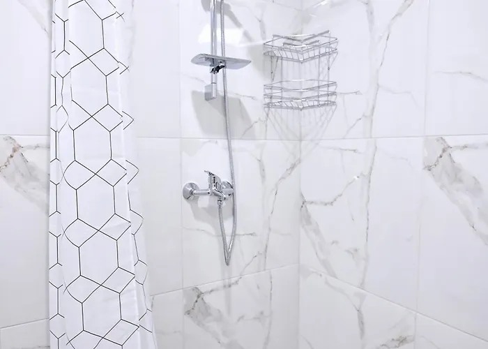 Modern Escape * וארנה